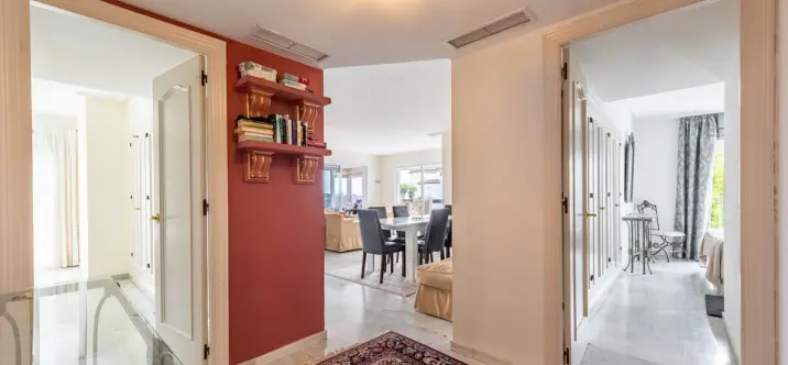 Sale of middle floor apartment in Bel Air 3