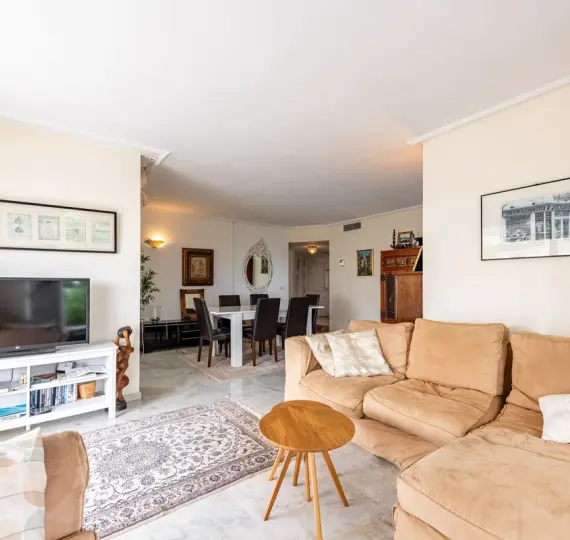 Sale of middle floor apartment in Bel Air