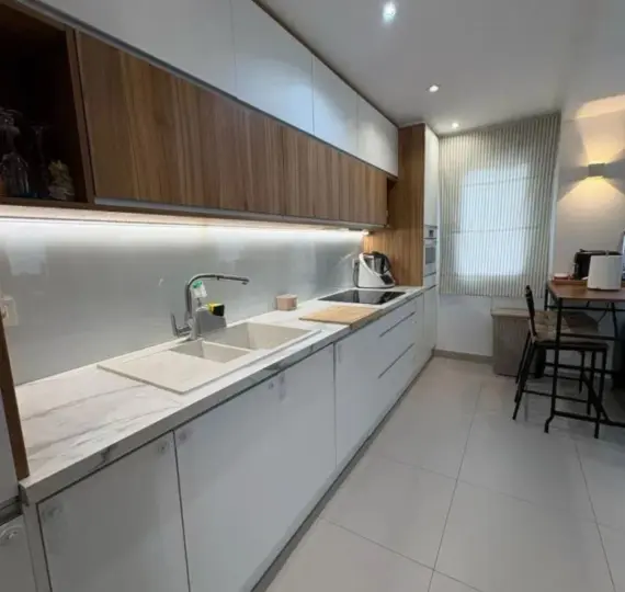 Sale of middle floor apartment in Marbella