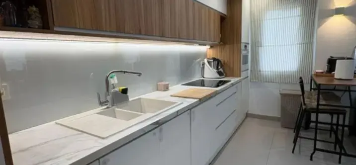 Sale of middle floor apartment in Marbella 1