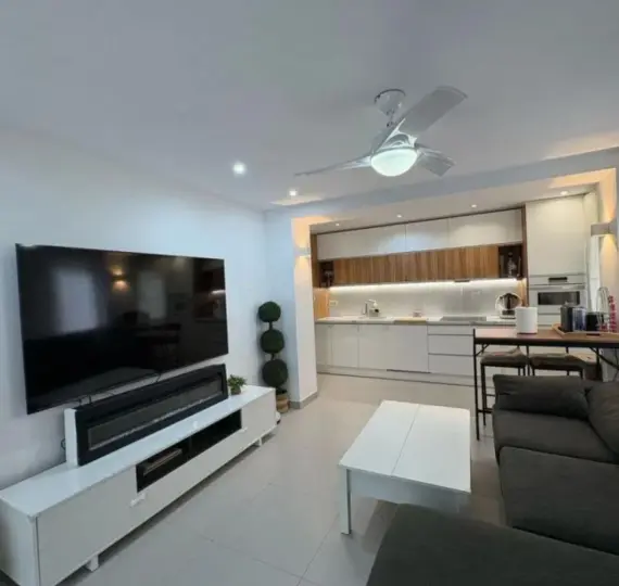 Sale of middle floor apartment in Marbella