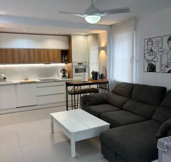 Sale of middle floor apartment in Marbella