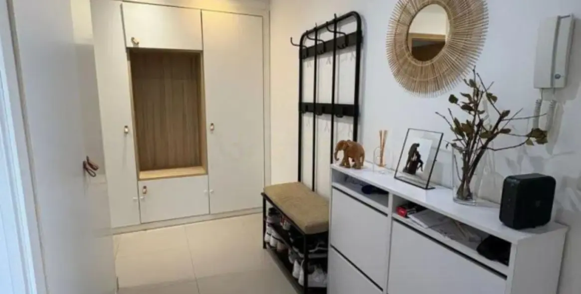 Sale of middle floor apartment in Marbella 16