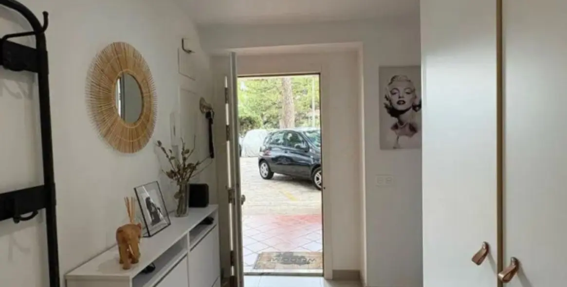 Sale of middle floor apartment in Marbella 17