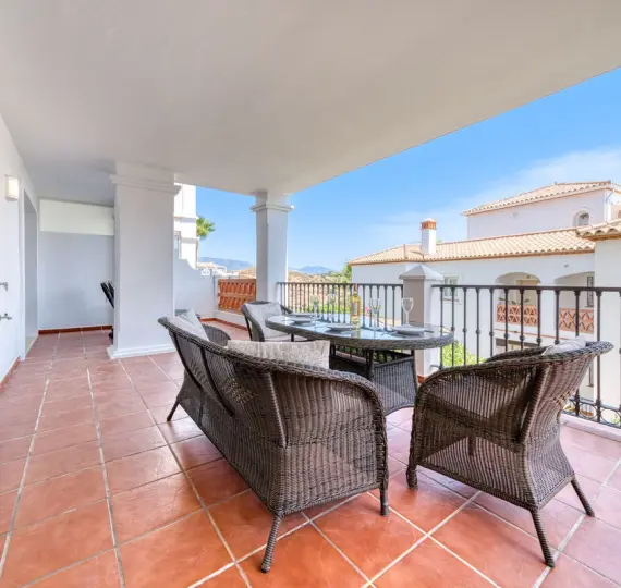Sale of ground floor apartment in Calahonda