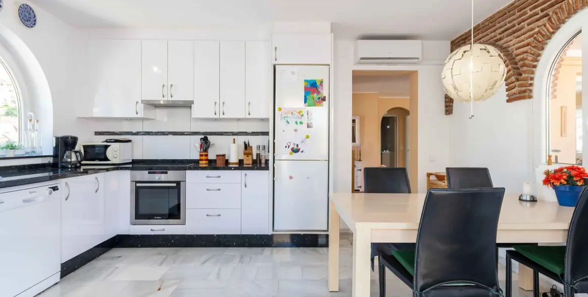 Sale of penthouse in Sierrezuela 3