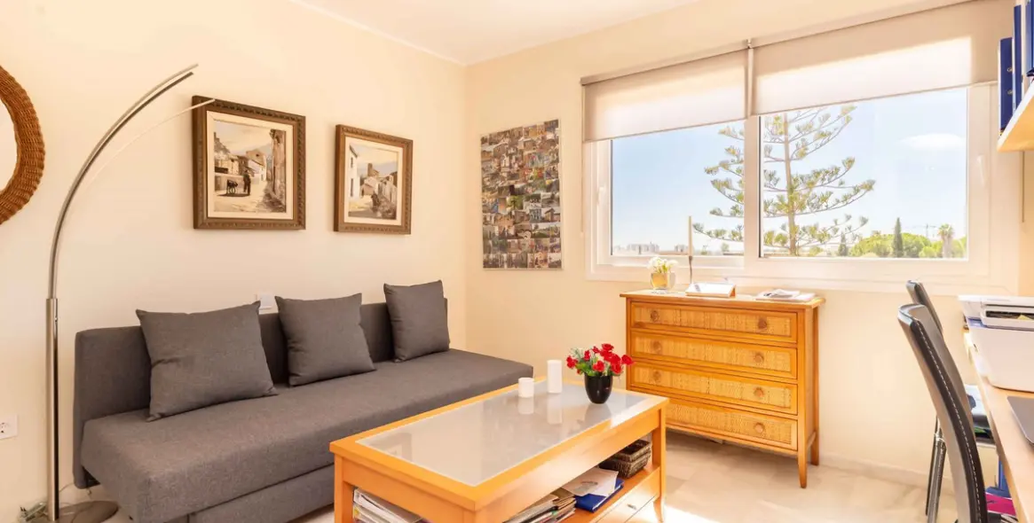 Sale of penthouse in Sierrezuela 11