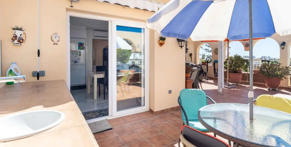 Sale of penthouse in Sierrezuela 15