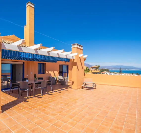 Sale of penthouse in La Duquesa