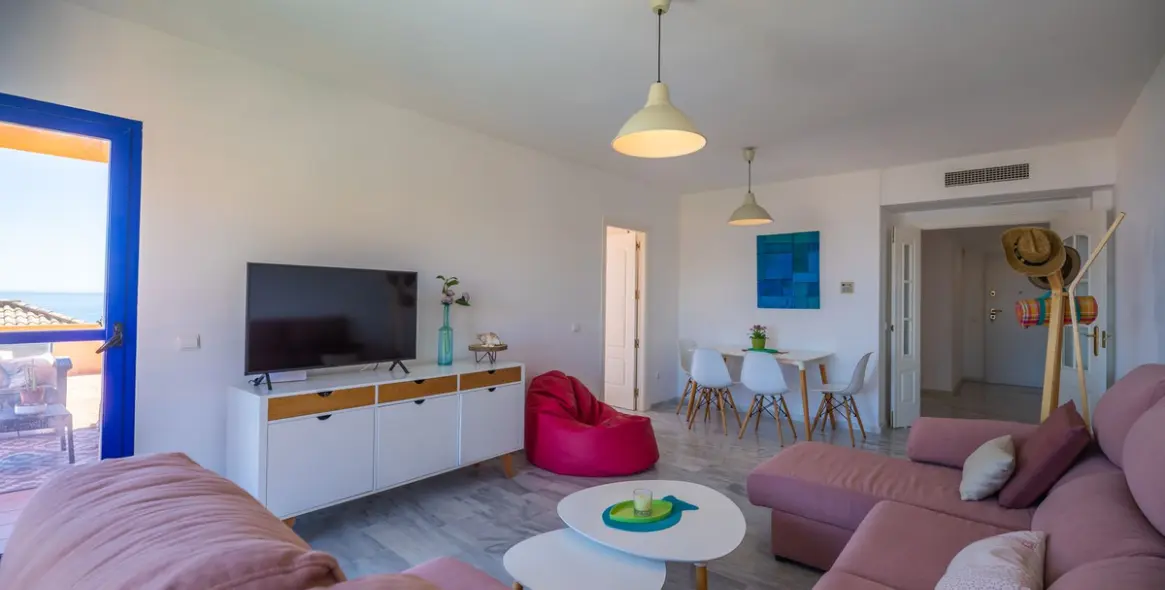 Sale of penthouse in La Duquesa 4