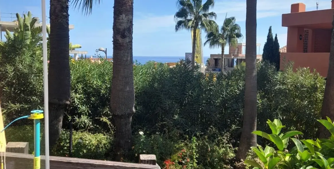 Продажа апартаментов на первом этаже в Estepona (район Estepona) 6