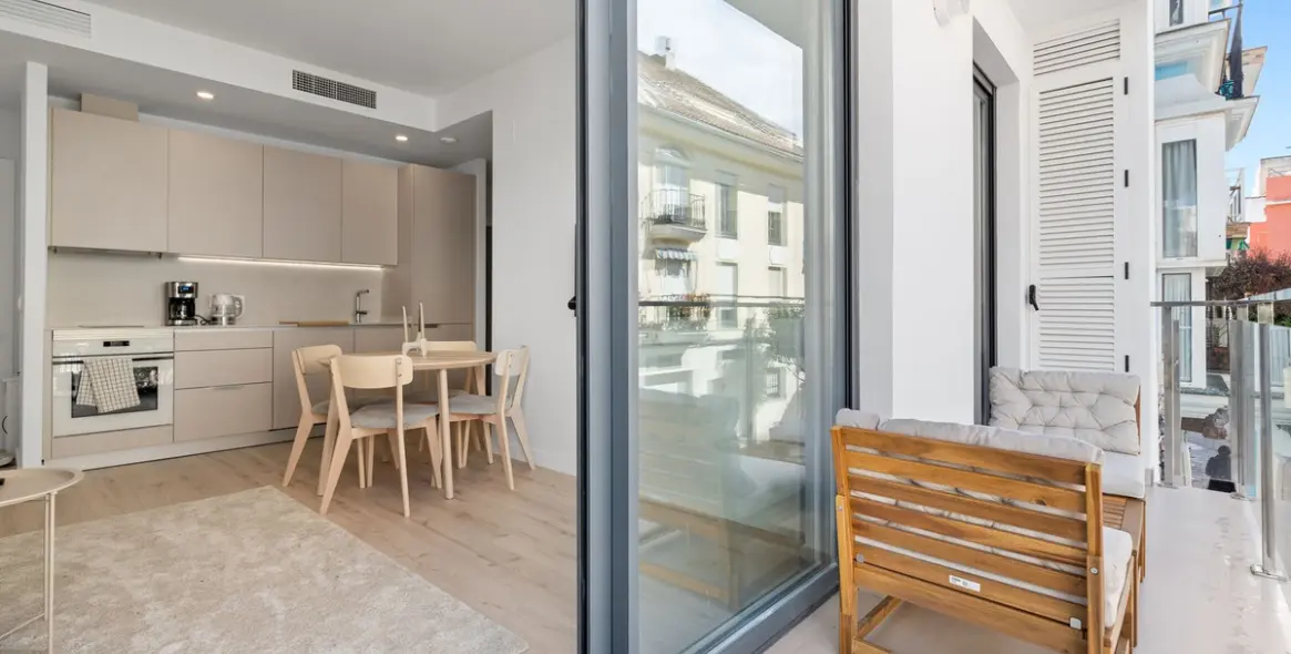 Sale of middle floor apartment in Fuengirola 2