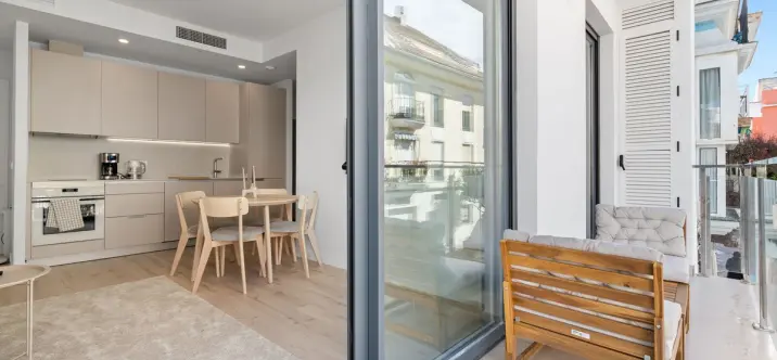 Venta de apartamento en planta media en Fuengirola 1