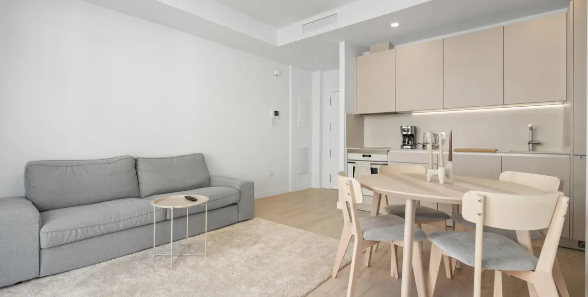 Sale of middle floor apartment in Fuengirola 7
