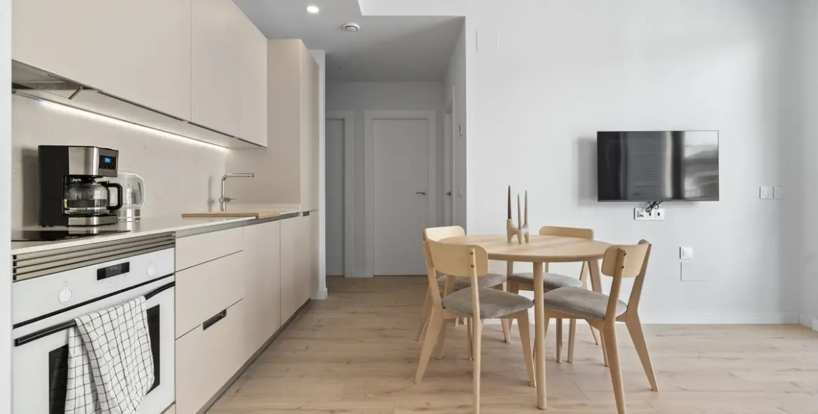Sale of middle floor apartment in Fuengirola 9