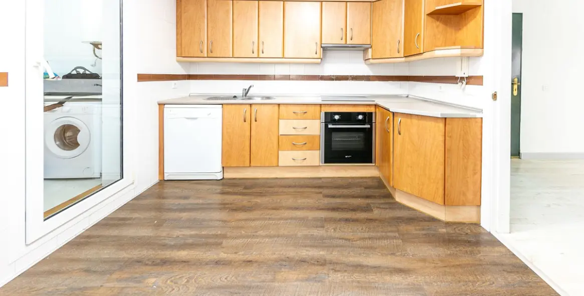 Продажа апартаментов на среднем этаже в Torrequebrada 9