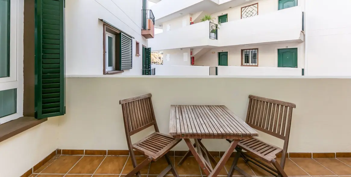 Продажа апартаментов на среднем этаже в Torrequebrada 17