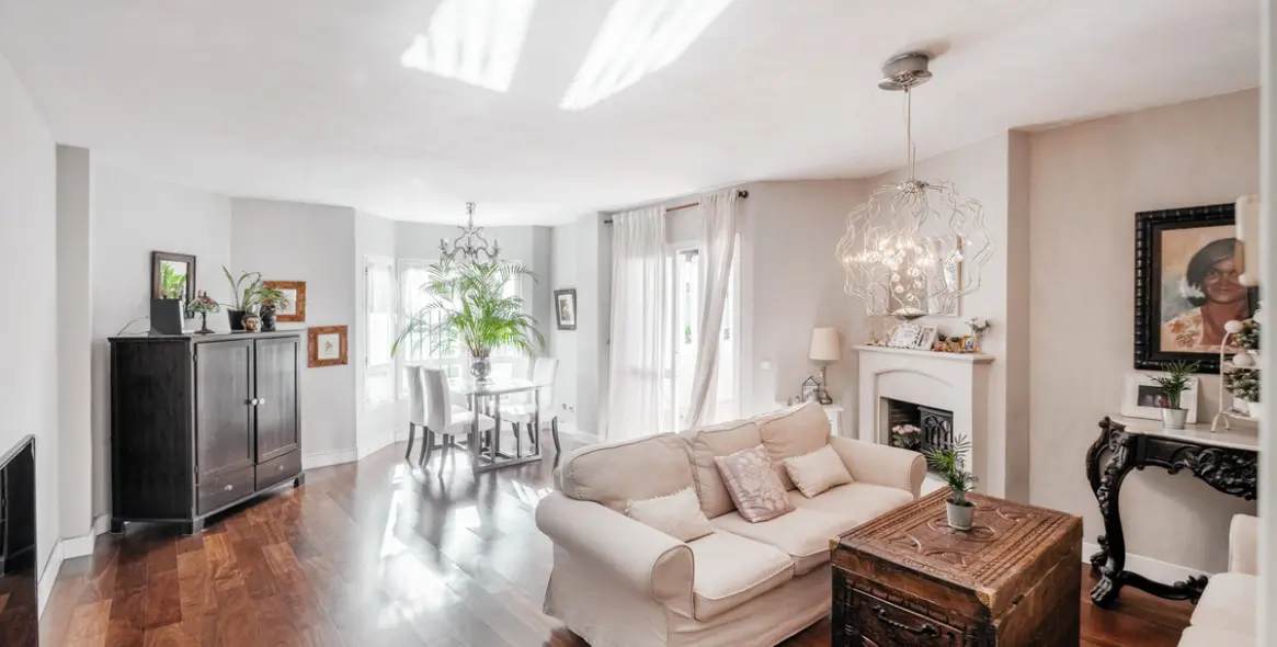 Sale of penthouse duplex in Nueva Andalucía 2