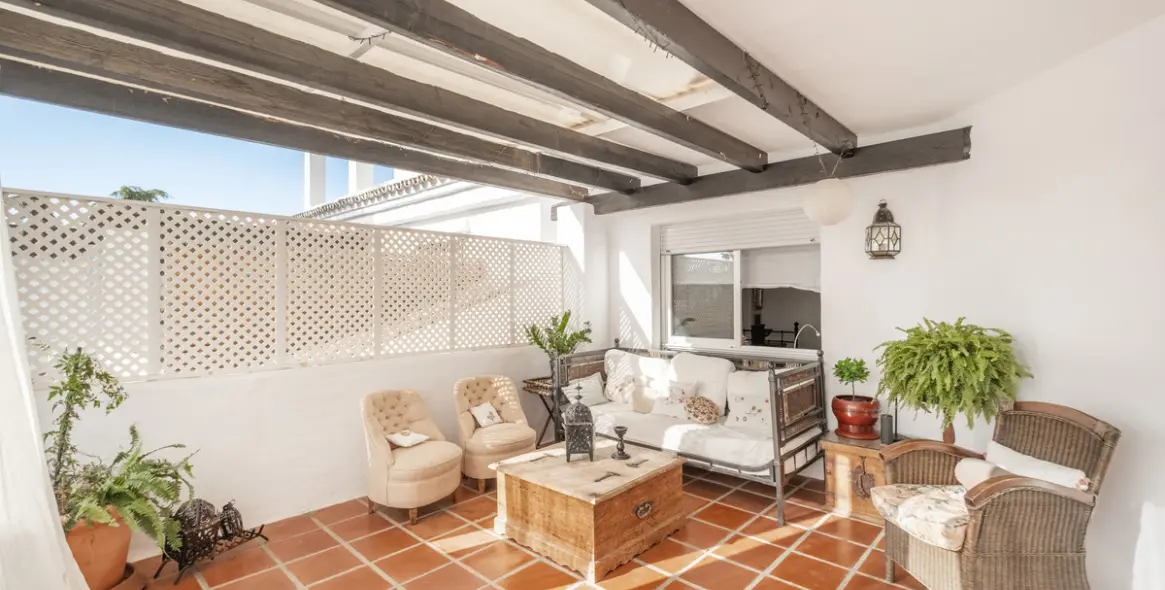 Sale of penthouse duplex in Nueva Andalucía 7