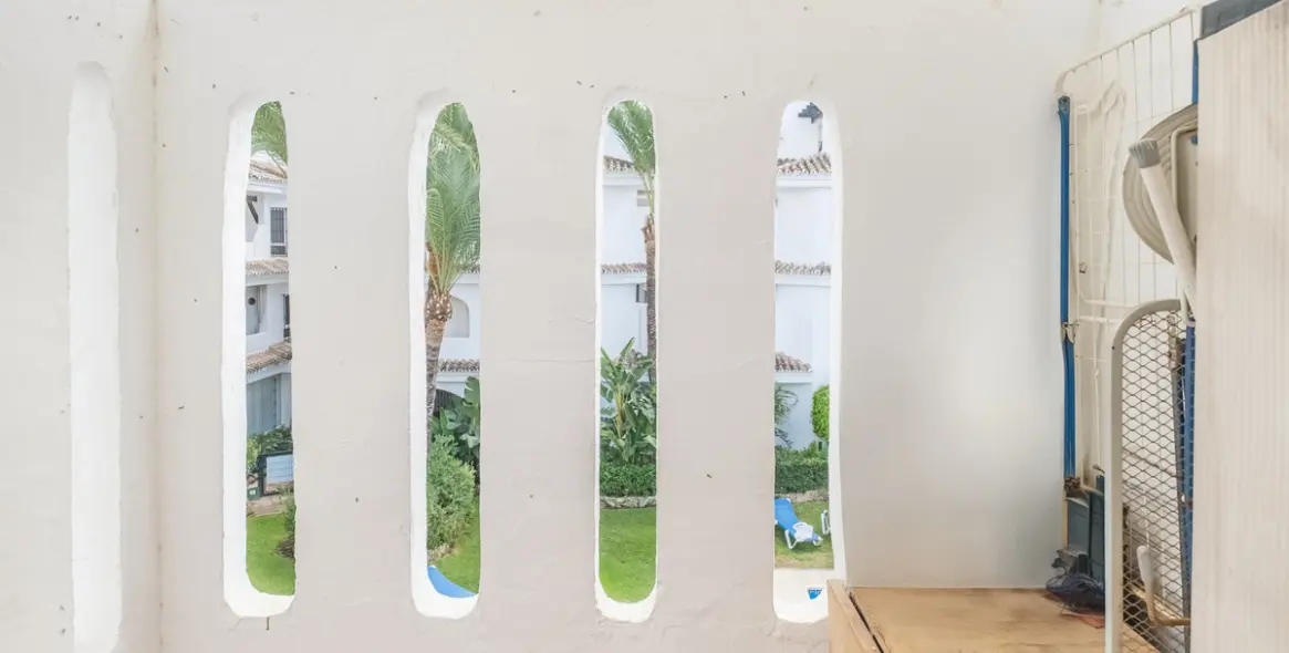 Sale of penthouse duplex in Nueva Andalucía 11