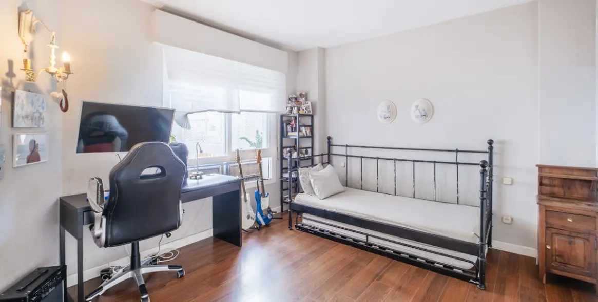 Sale of penthouse duplex in Nueva Andalucía 17