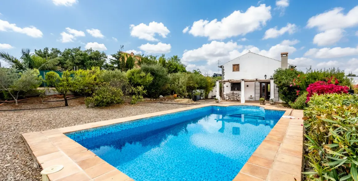 Sale of finca - cortijo in Coín 3