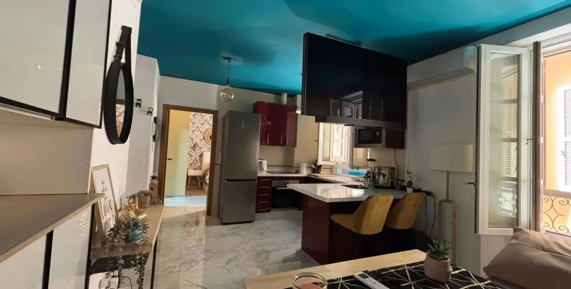 Sale of middle floor apartment in Centro Histórico 2