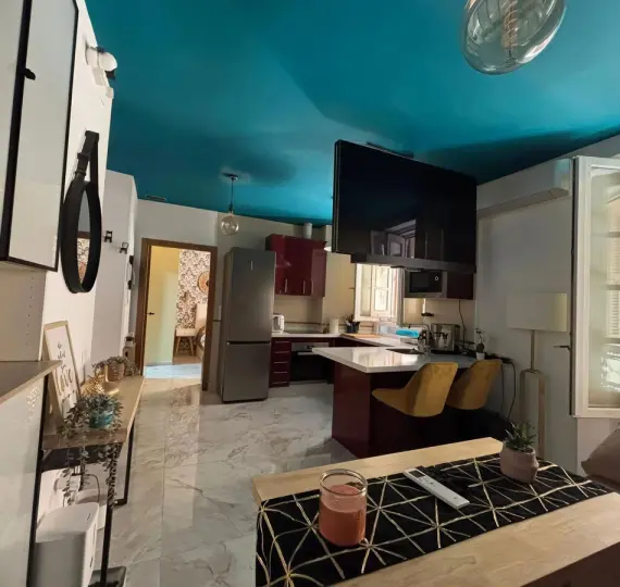 Sale of middle floor apartment in Centro Histórico