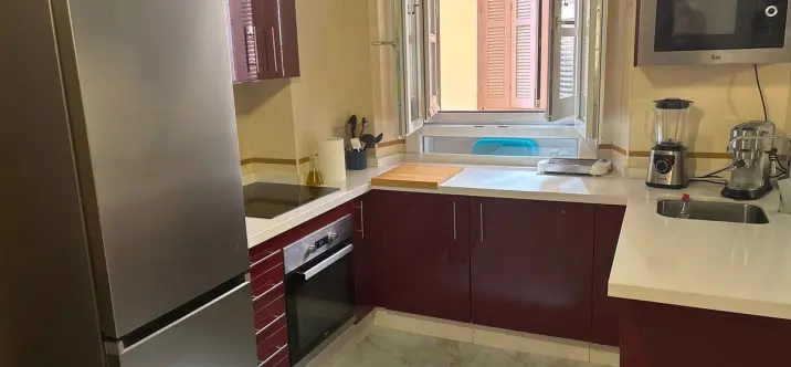 Sale of middle floor apartment in Centro Histórico 4