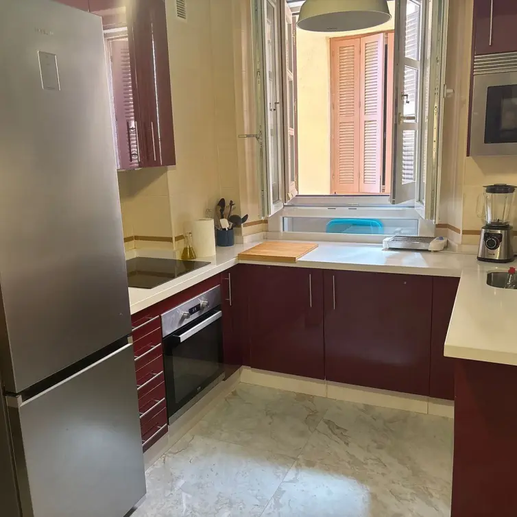 Sale of middle floor apartment in Centro Histórico