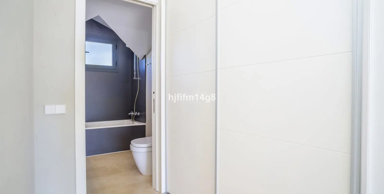 Venta de ático dúplex en Estepona 13