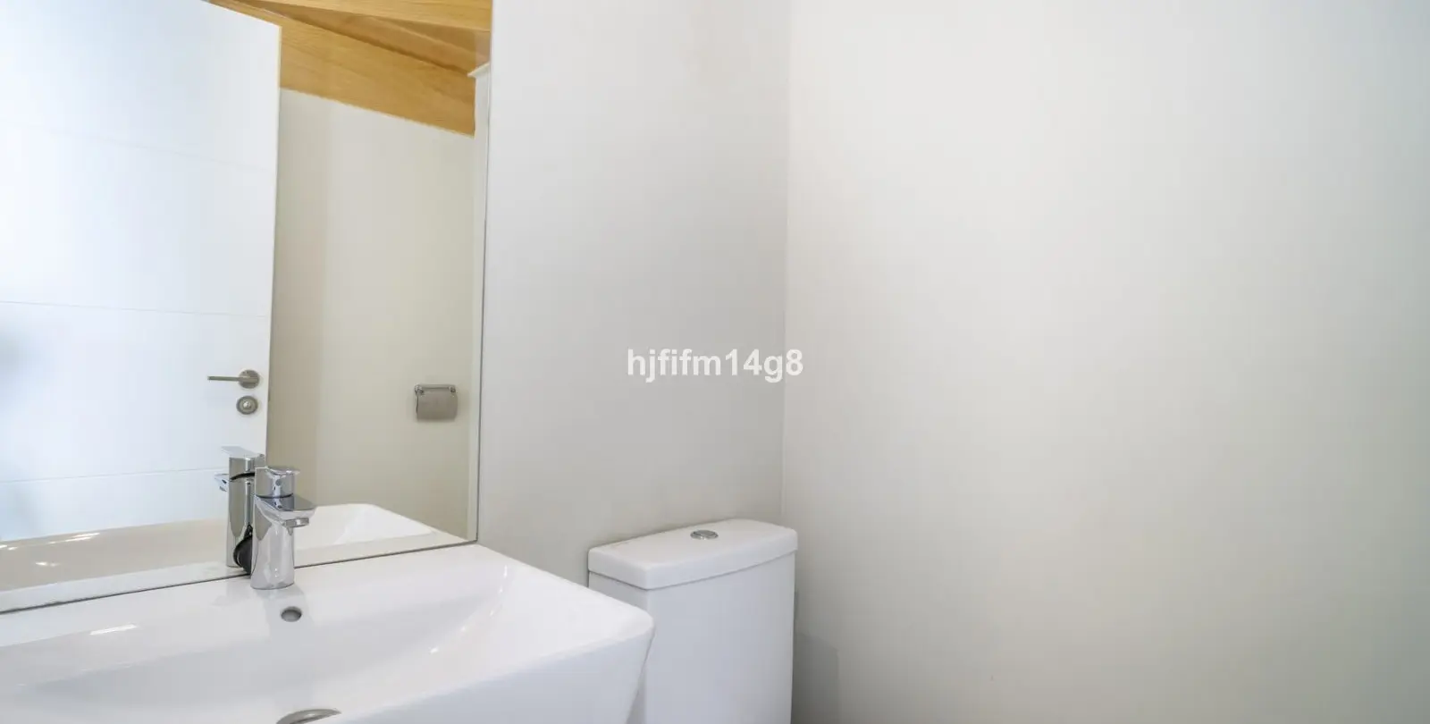 Venta de ático dúplex en Estepona 20