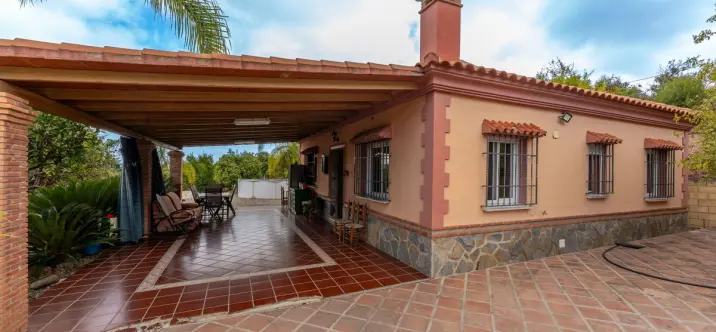 Sale of finca - cortijo in Coín 0