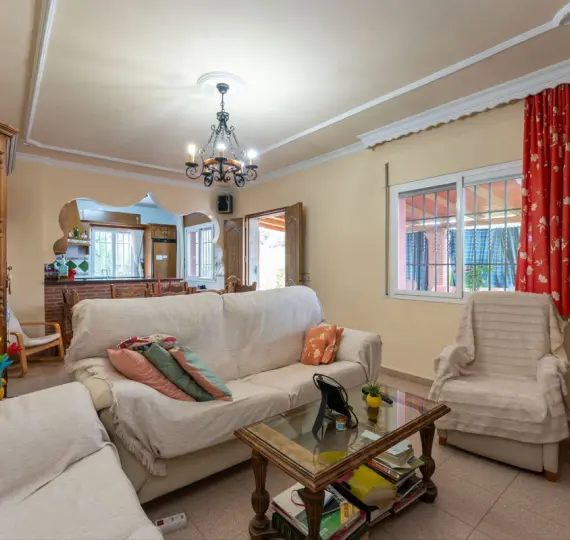 Sale of finca - cortijo in Coín