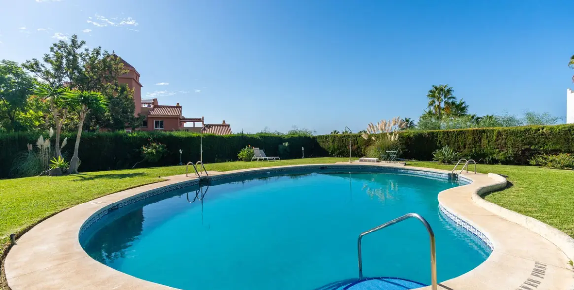 Venta de apartamento en planta baja en Reserva de Marbella 1