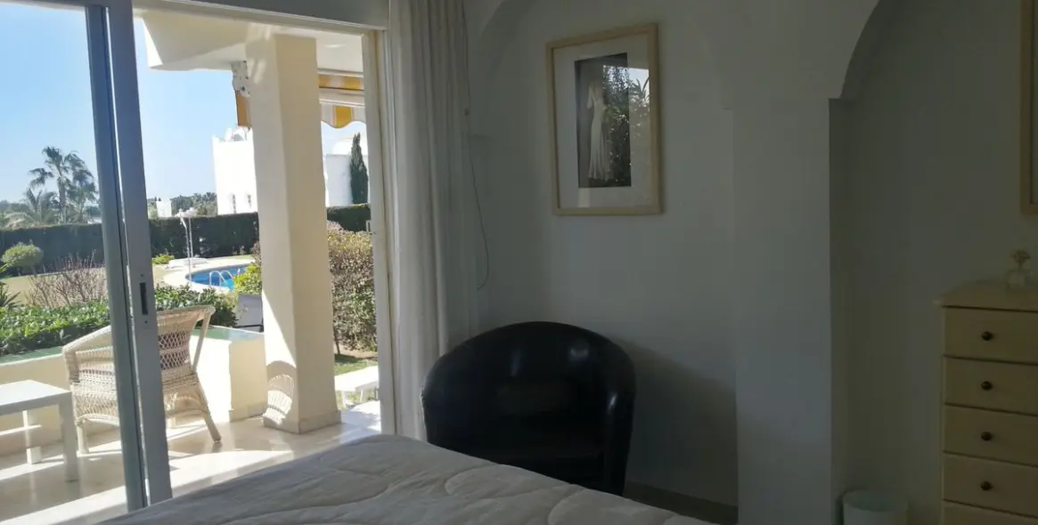 Venta de apartamento en planta baja en Reserva de Marbella 8