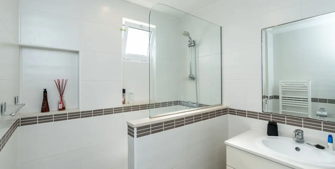Venta de apartamento en planta baja en Reserva de Marbella 22