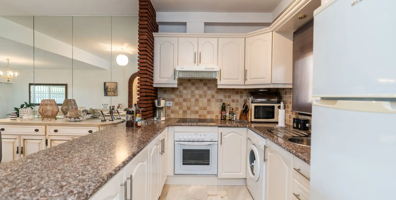 Sale of ground floor apartment in Reserva de Marbella 21
