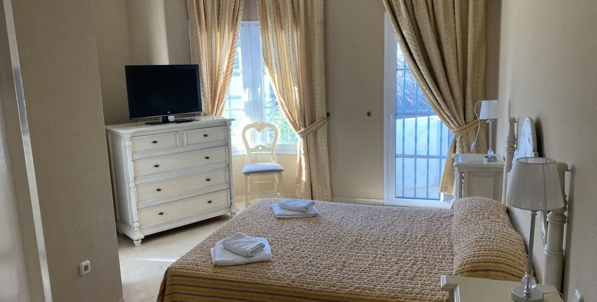 Sale of ground floor apartment in Mijas 8