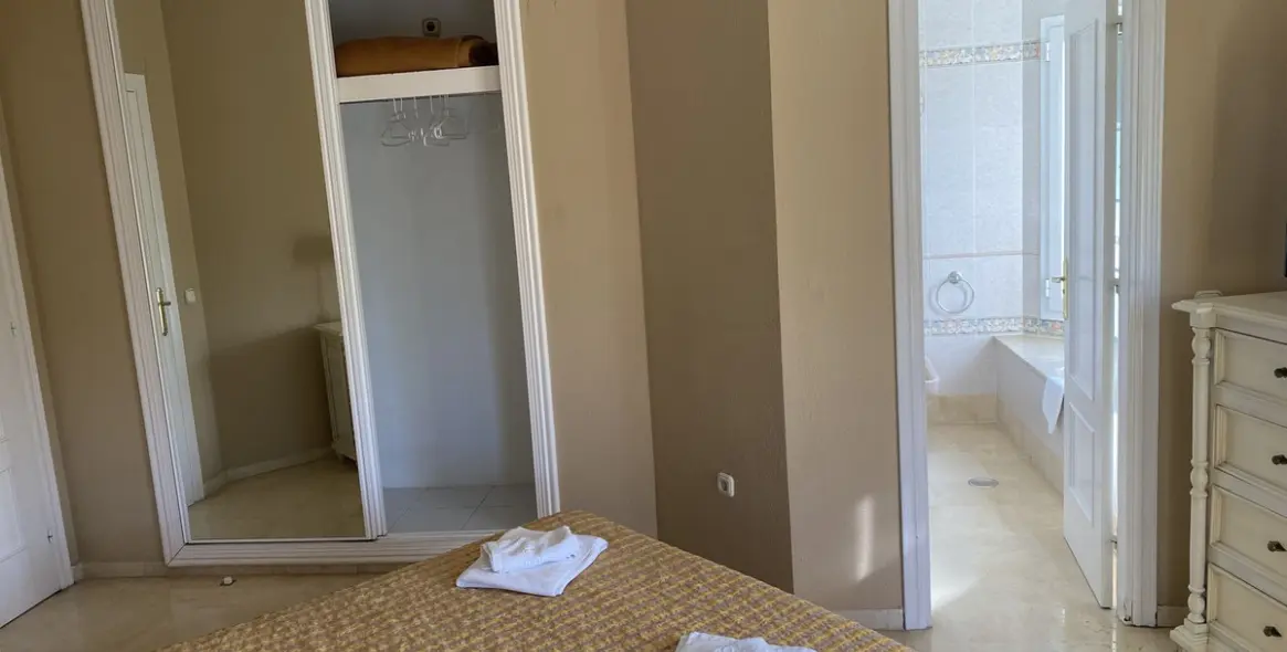 Sale of ground floor apartment in Mijas 9