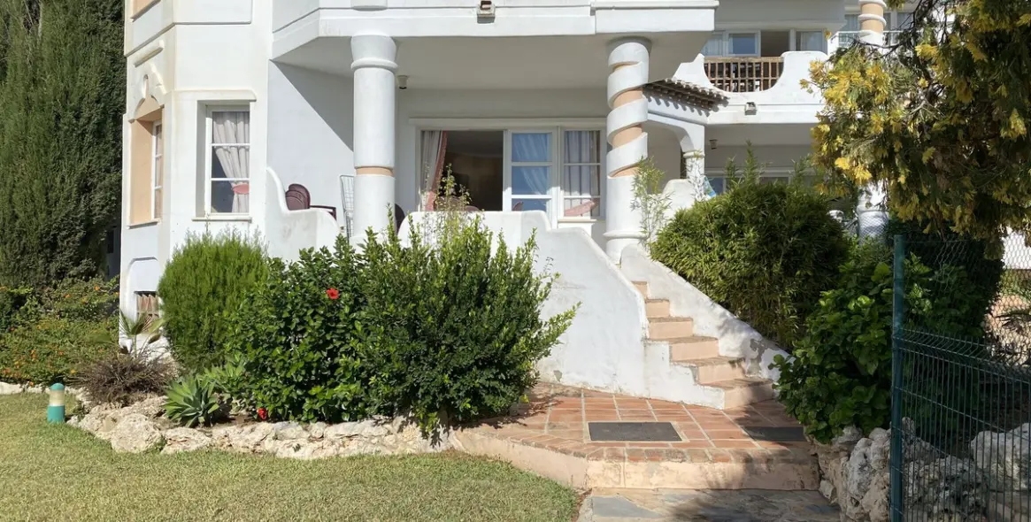 Sale of ground floor apartment in Mijas 18