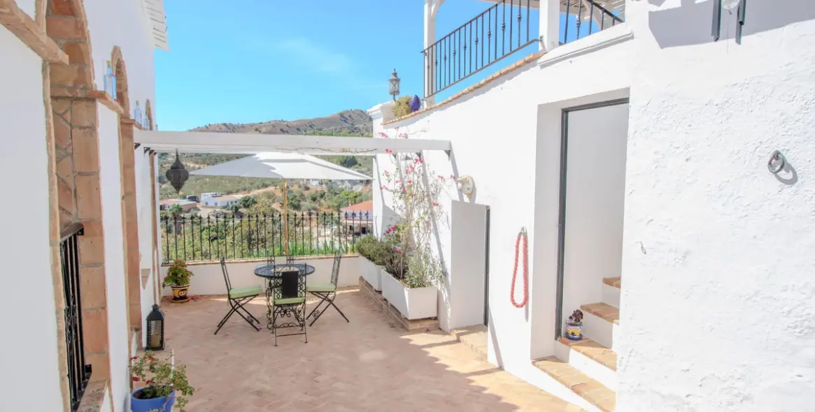 Sale of townhouse in Alora 2
