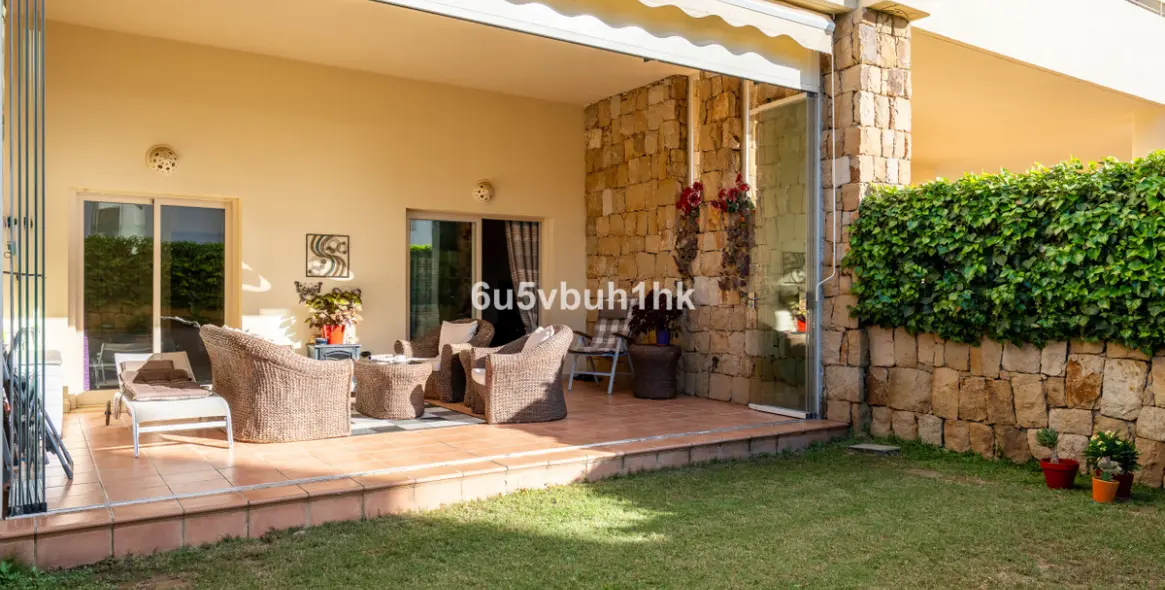 Sale of ground floor apartment in Mijas Costa 1