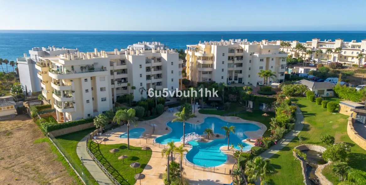 Sale of ground floor apartment in Mijas Costa 17