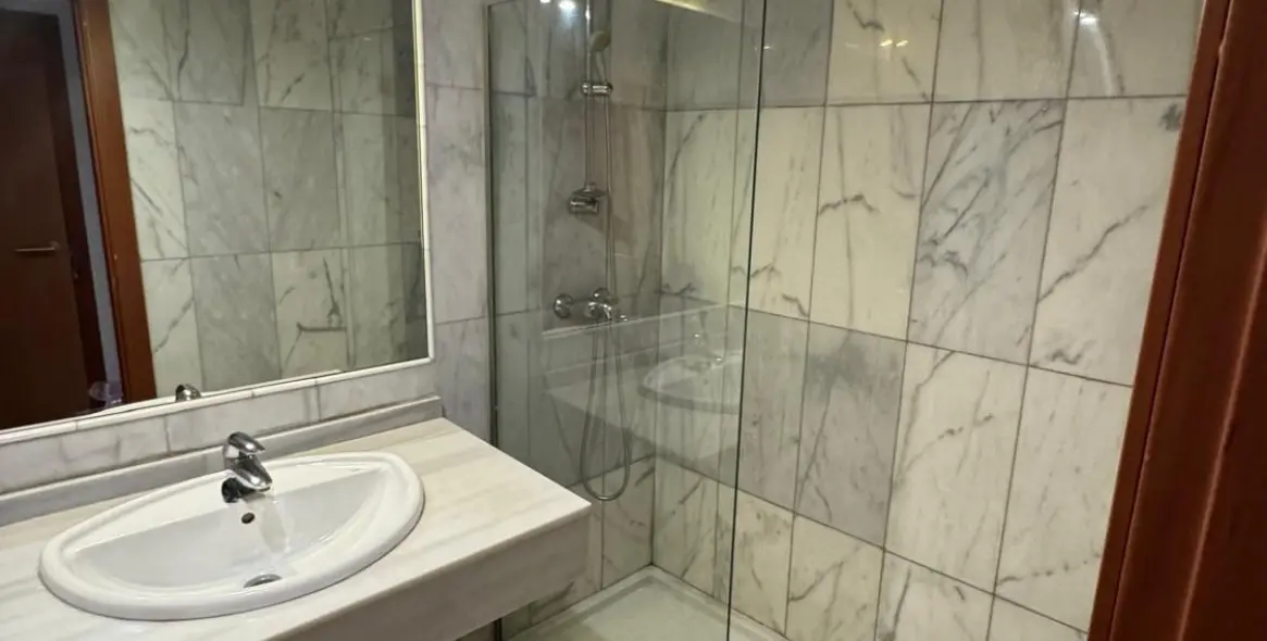 Sale of penthouse duplex in Selwo 14