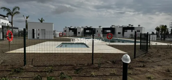 Продажа апартаментов на среднем этаже в Estepona 3