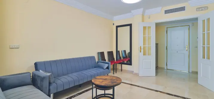 Sale of ground floor apartment in Río Real 2