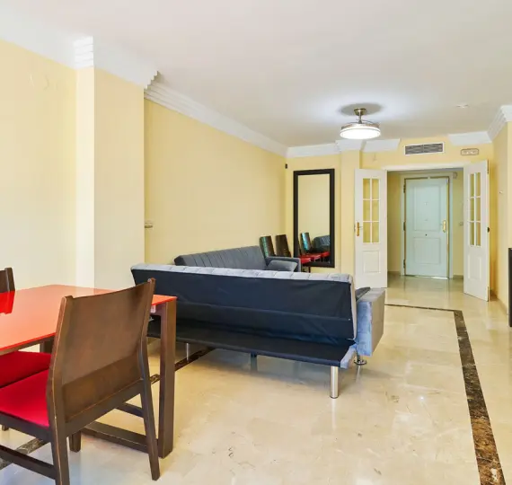 Sale of ground floor apartment in Río Real