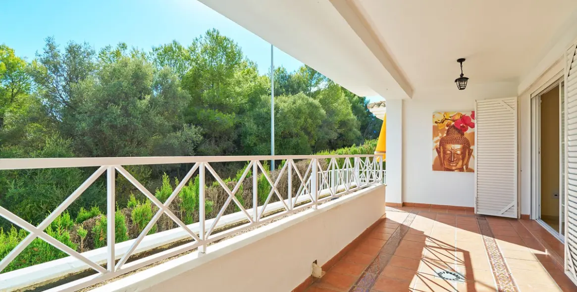 Sale of ground floor apartment in Río Real 7