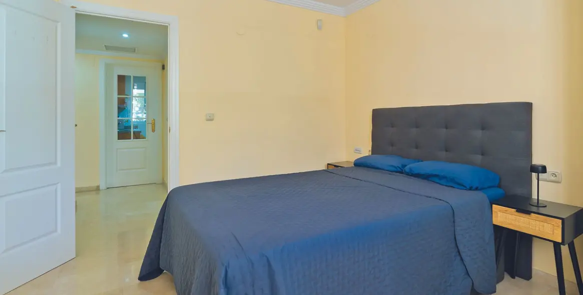 Sale of ground floor apartment in Río Real 15